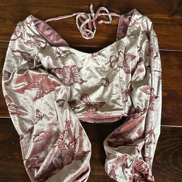 Altar’d State Pink Butterfly Velvet Crop Top Size Small - Picture 3 of 4